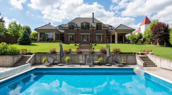 Espacios con piscina