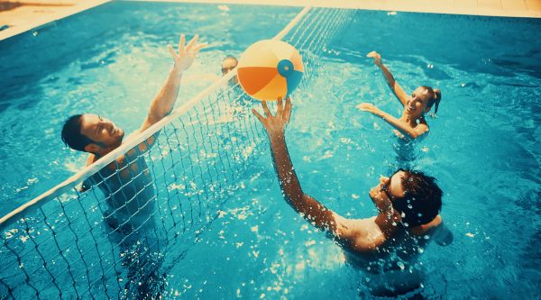 Juegos para un pool party