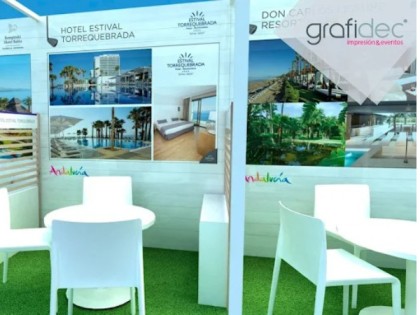 Diseño creativo de escenografía para evento corporativo por Grafidec