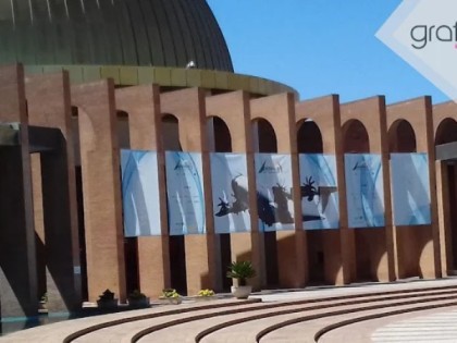 Diseño de interiores personalizado para exposición en Sevilla por Grafidec