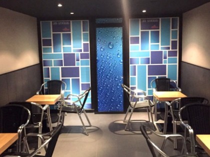 Rotulación de vehículo corporativo con vinilo personalizado de MARK2