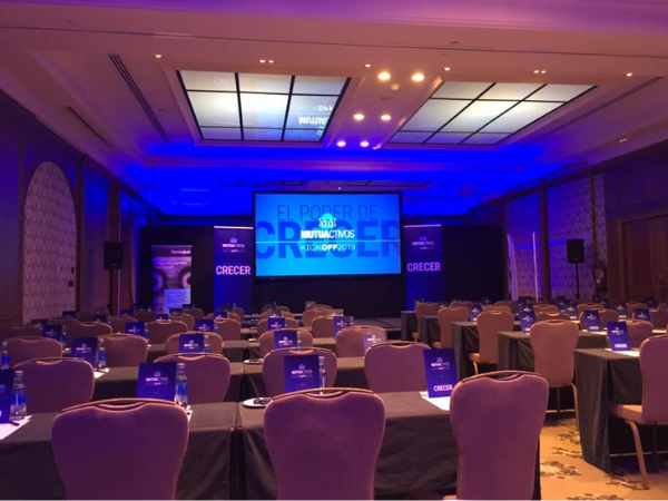 Reuniones empresariales Audiovisuales XLR