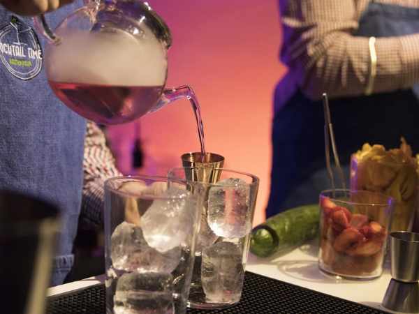 COCKTAIL TIME BY GERARD RUIZ