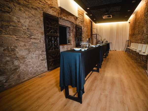 Celebraciones Born to Cook