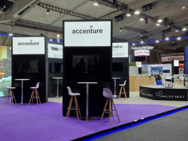 Interiorismo corporativo en espacios de networking y showrooms