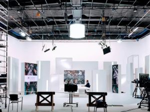 Diseño integral de entorno corporativo con identidad de marca