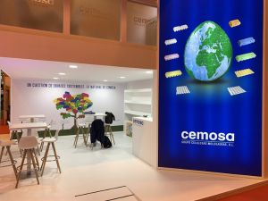 Grin Gorka Ramoneda in the middle of installing the modular stand structure