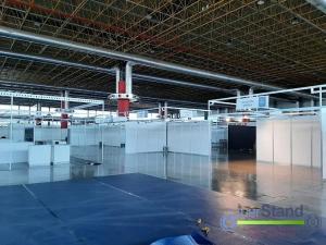 Stage and catwalk installed by IBERSTAND for product presentation