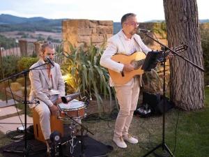 Alquiler de karaoke en vivo con banda por Luken Events