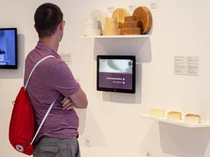 Innovative corporate stand design for an academic conference in Barcelona