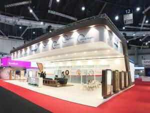 RCK Stands assembly team installing a modular stand at a trade fair venue