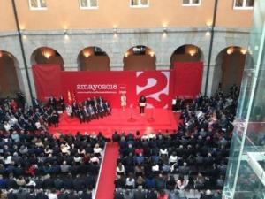 Escenario con cubierta ROMIAN utilizado en feria cultural nocturna en Andalucía