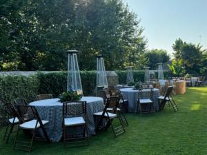 Interior de baño VIP de SUGEMA con acabados de lujo y lavamanos
