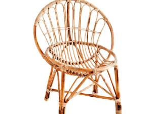 Stands para feria comercial en Benidorm con mobiliario escénico de Trastología