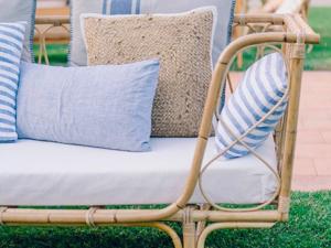 Diseño nórdico en mobiliario Trastología para exposición artística en Alcoy