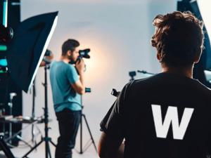 Promotores y modelos para acciones promocionales y ferias en España