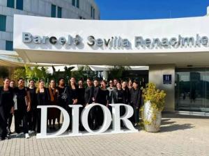 Azafatas para celebraciones privadas y sociales en Sevilla