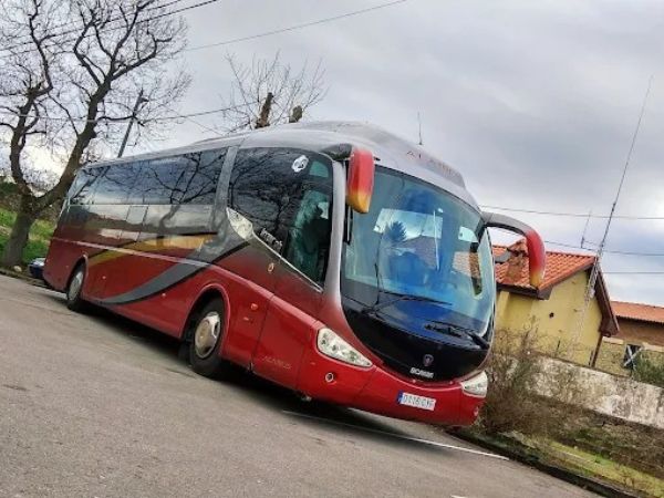 Servicios de Transporte en Autobús para Eventos y Viajes