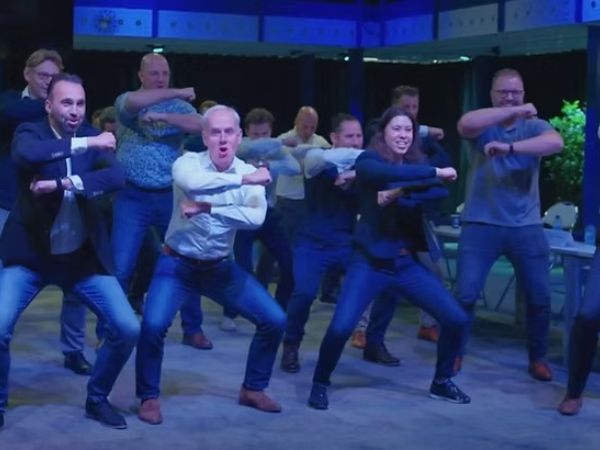 Experiencias de Team Building Únicas con Authentic Haka Experience