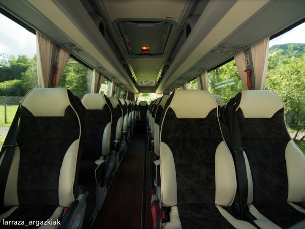 Autobuses Apaolaza: Transporte para Grupos y Eventos en Gipuzkoa