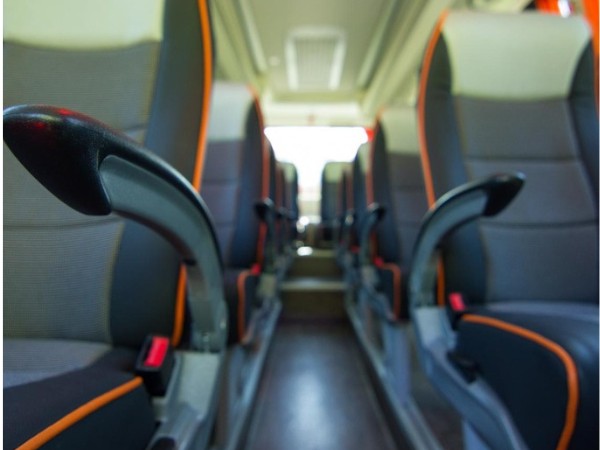 Autobuses Apaolaza: Servicios de Transporte para Bodas y Celebraciones