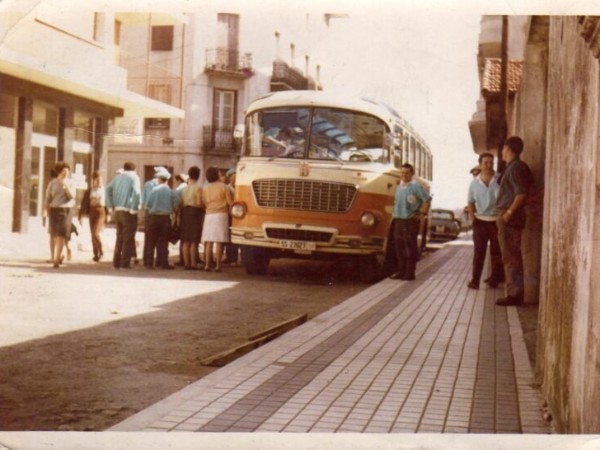 Autobuses Apaolaza: Experiencias Turísticas y Culturales en Autobús