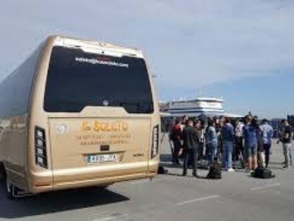 Autobuses Soleto: Transporte con Tecnología Avanzada y Seguridad