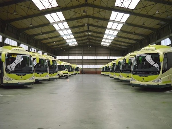 Autocares Aizpurua: Flota de Autobuses y Minibuses de Última Generación