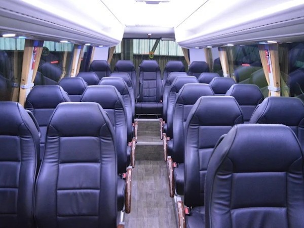 Autocares Aizpurua: Transporte Adaptado para Personas con Movilidad Reducida