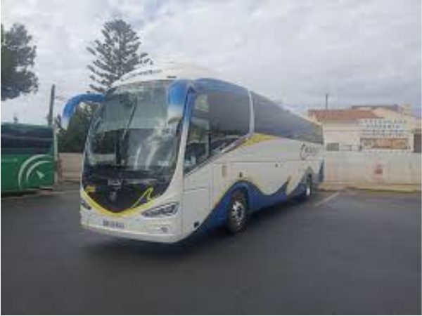 Autocares Carmona: Flota Moderna y Bien Mantenida para tus Necesidades