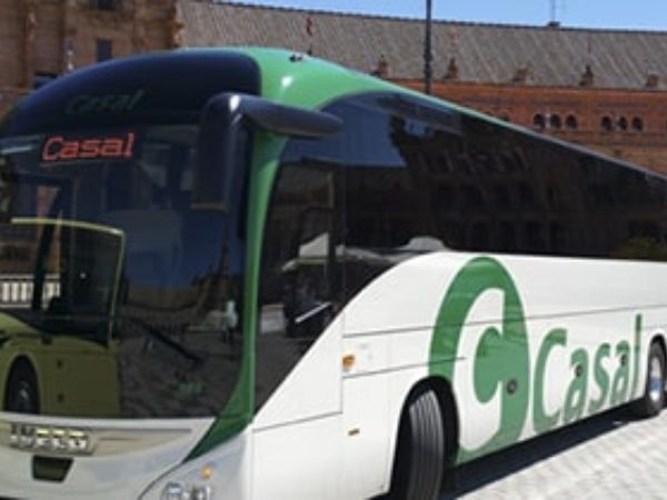 Autocares Casal: Servicios de Transporte en Andalucía y más allá