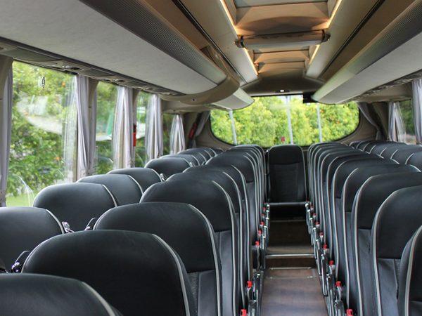 Servicios de Transporte para Eventos y Empresas con Autocares Casal