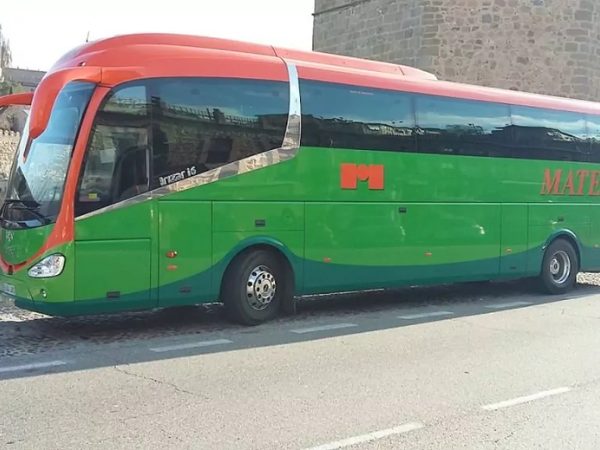 Autocares JMD Mateos: Transporte Adaptado para Personas con Movilidad Reducida