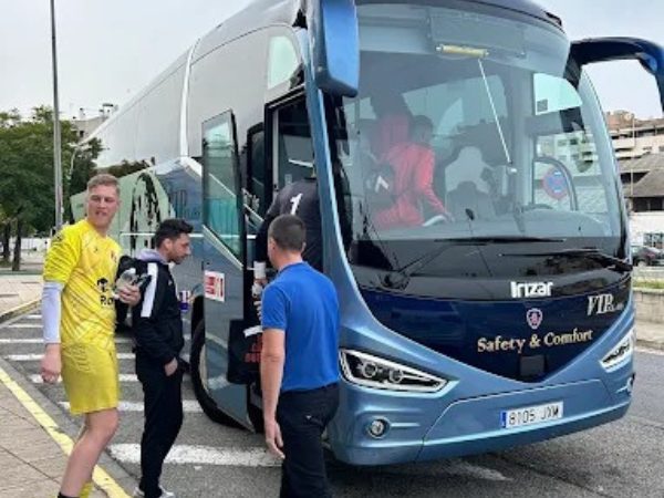 Autocares LACT: Flota Moderna y Segura para tus Necesidades