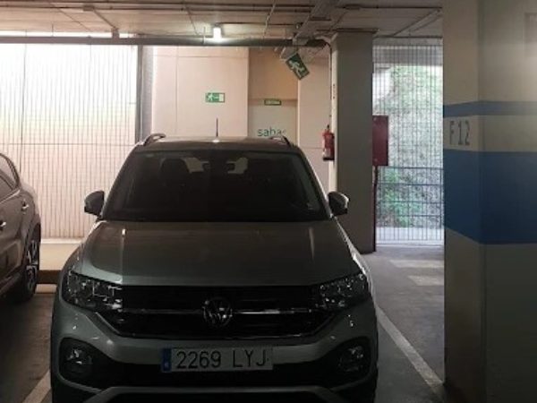 Autocares Mateos: Flota Moderna y Segura para tus Necesidades