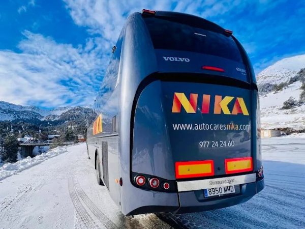 Autocares Nika: Bodas y Celebraciones con Transporte Exclusivo