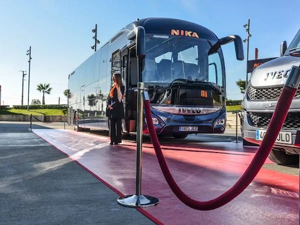Autocares Nika: Presupuesto Personalizado para Alquiler de Autobuses