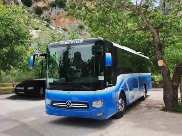 Autocares Rosabus: Servicios de Transporte en España y más allá
