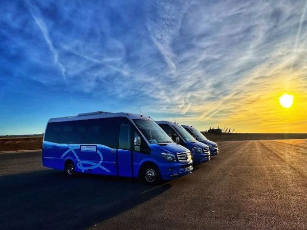 Autocares Rosabus: Soluciones de Transporte para Empresas y Particulares