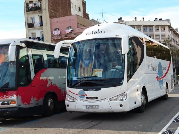 Autocars Viñolas: Servicios de Transporte en Girona y más allá