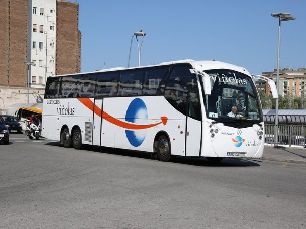 Autocars Viñolas: Presupuesto Personalizado para Alquiler de Autobuses
