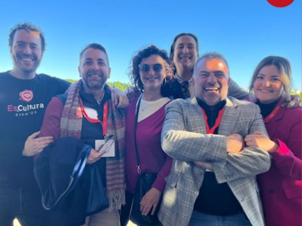 12. "Talleres y Actividades de Team Building con Es.Cultura Eventos + Team Building"