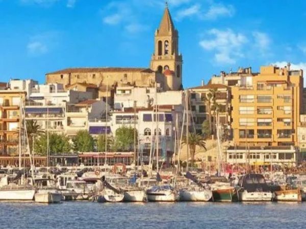 11. "Eventos Corporativos y Team Building con Escape The Town"