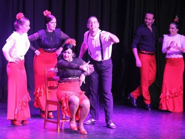 Flabaret: Entretenimiento para empresas y eventos