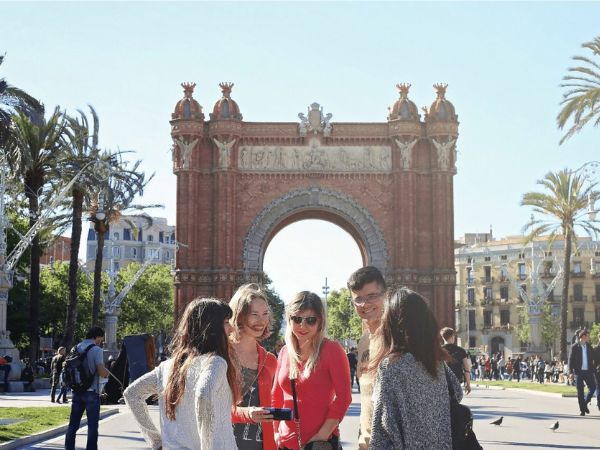 GeoCats: Juegos y Desafíos para Empresas y Grupos en Barcelona