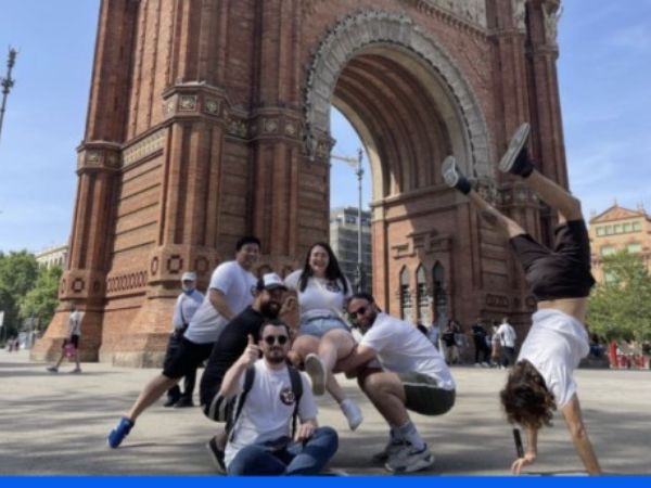 Búsquedas del Tesoro y Desafíos Urbanos en Barcelona con GeoCats