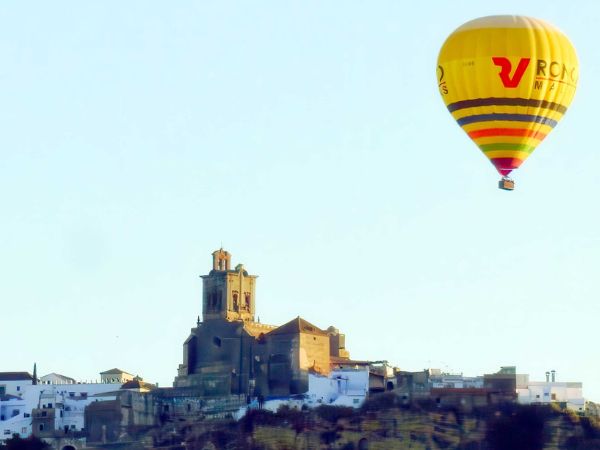 Vuelos Nocturnos con Globos Iluminados (Night Balloon)