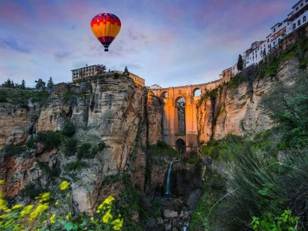 Vuelos Turísticos y Privados en Globo Aerostático