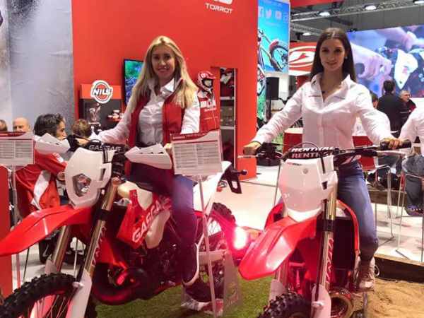 Intérpretes y apoyo multilingüe BlueSky Service