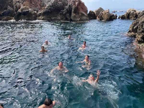 Medaqua: Experiencias de Buceo y Submarinismo en las Islas Medes